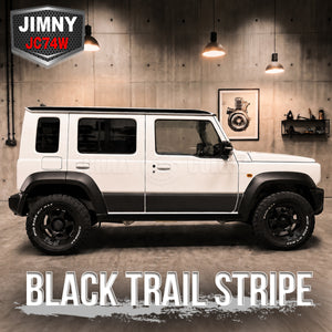 ジムニーノマド JC74WにBLACK TRAIL STRIPEのマットブラックロアストライプとルーフストライプを装着したサイドビュー