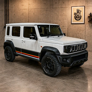 ジムニーノマド JC74WにBLACK TRAIL RETRO STRIPEを装着したフロント斜めからのカスタムイメージ