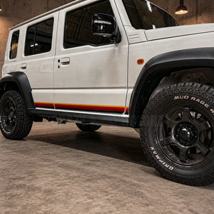 ジムニーノマド JC74Wの車体下部に装着したRETRO TRAIL PIN STRIPE細幅レトロラインの拡大イメージ